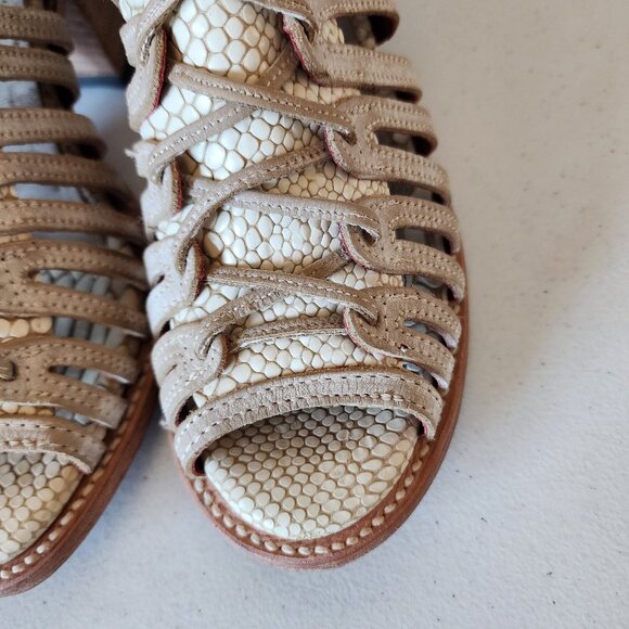 Freebird Bootie "EUC" - Picture 3 of 16